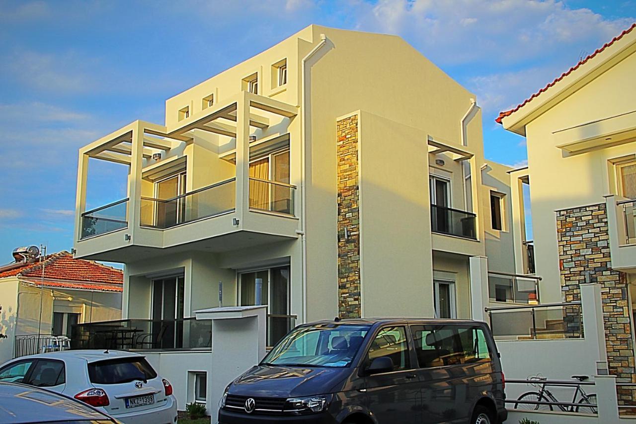 Sky Rays Luxury Apartments Nikiti  Exterior foto