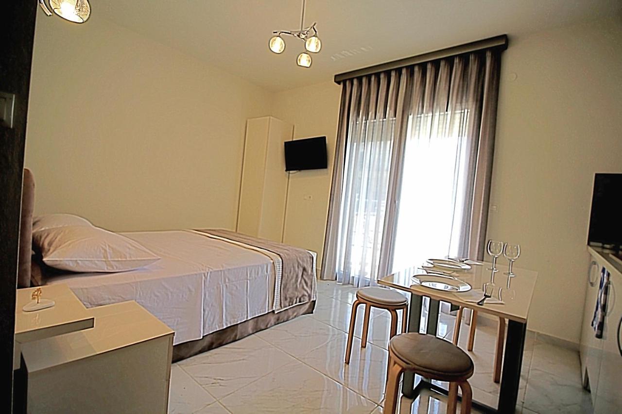 Sky Rays Luxury Apartments Nikiti  Exterior foto