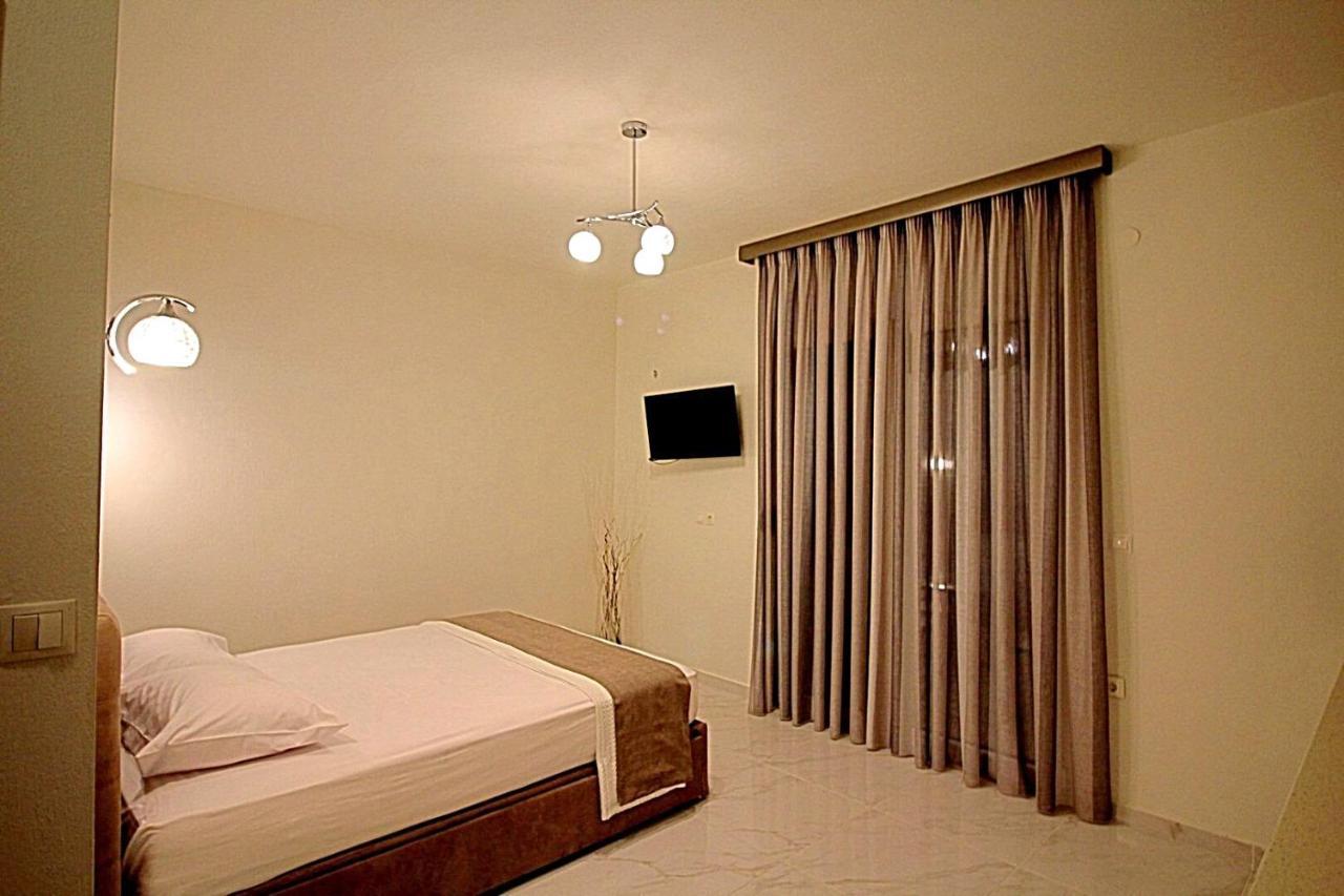 Sky Rays Luxury Apartments Nikiti  Exterior foto