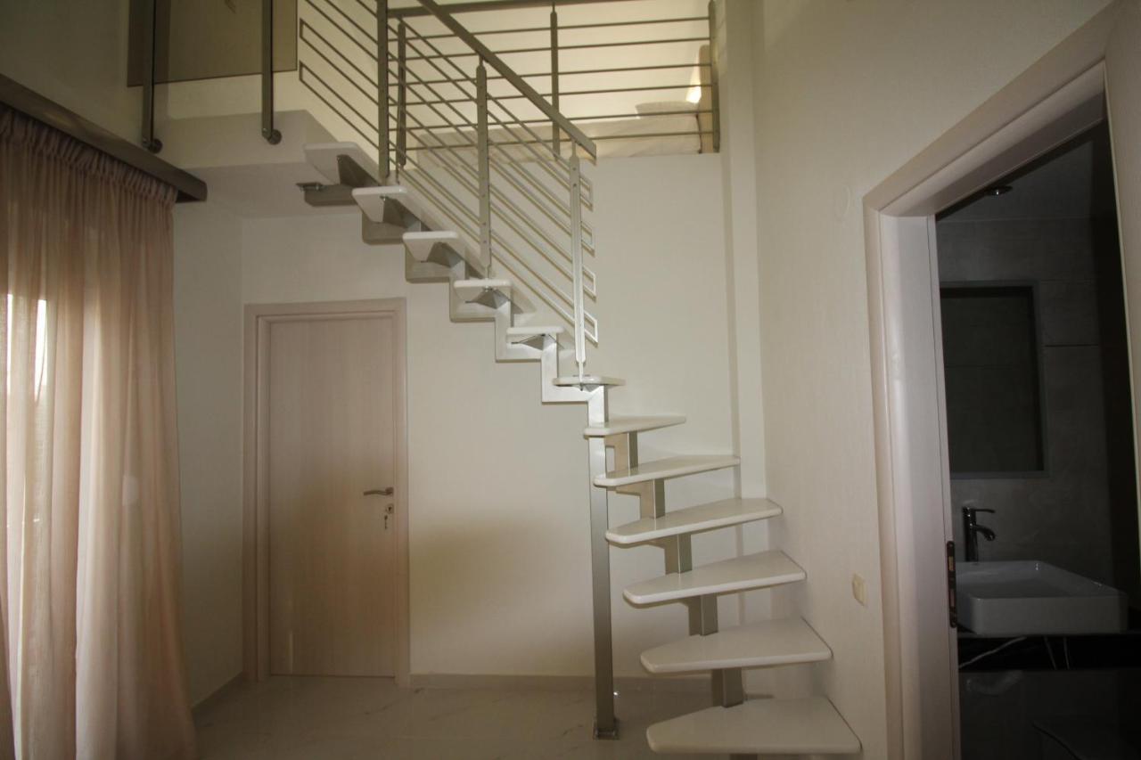 Sky Rays Luxury Apartments Nikiti  Exterior foto