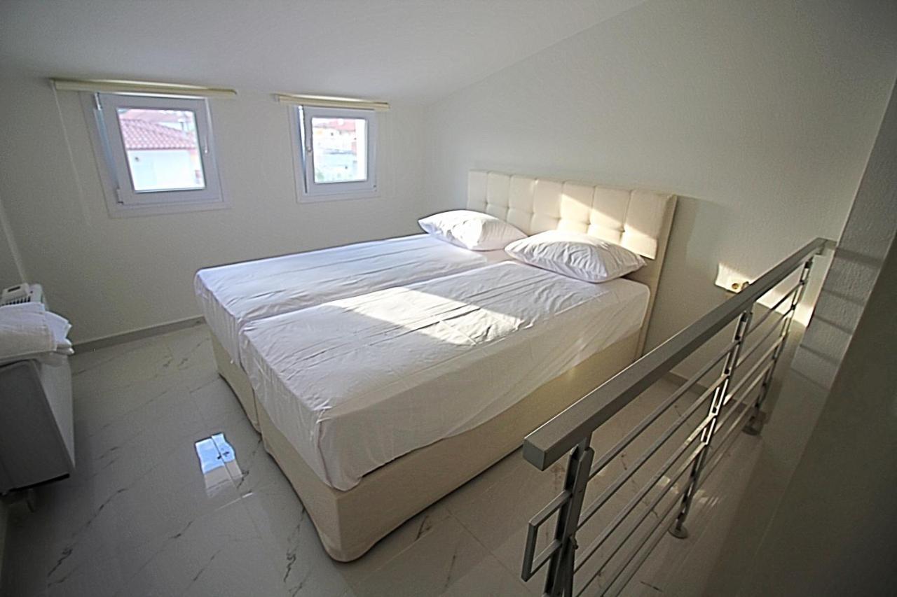 Sky Rays Luxury Apartments Nikiti  Exterior foto